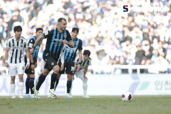 '5경기 4골 1도움' 인천 무고사, 2·3월 K리그 이달의 선수상 수상